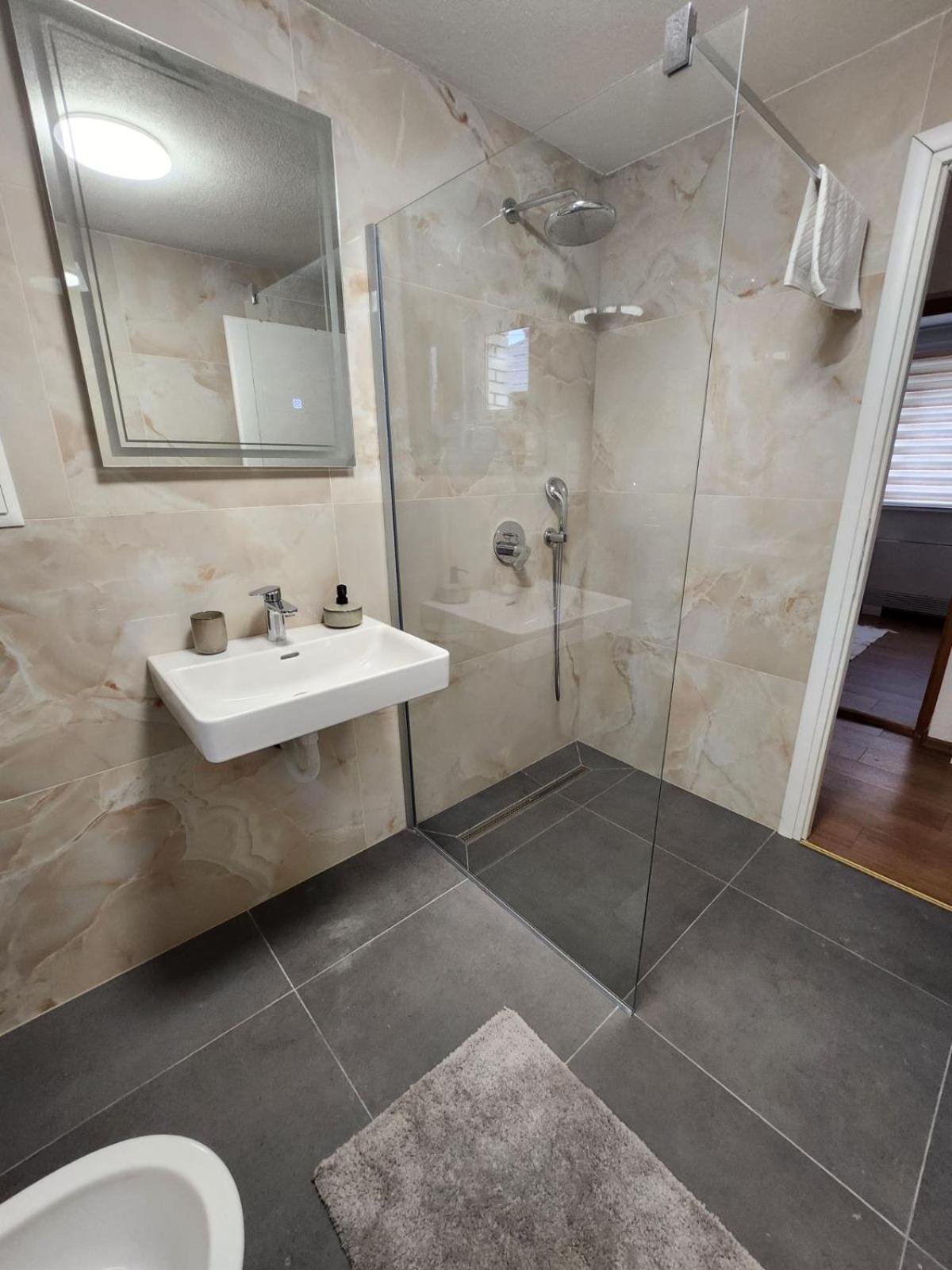 Apartment Saraj Lux